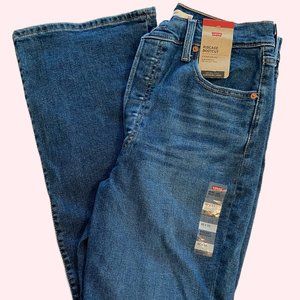 NWT Levi's Ribcage Bootcut 32x33